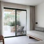 Cavo Marelia Hotel