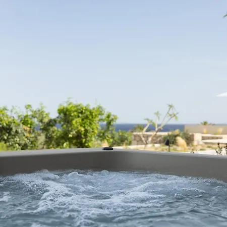 Cavo Marelia Hotel Amoopi