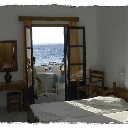 Ξενοδοχείο Cavo Marelia 4*