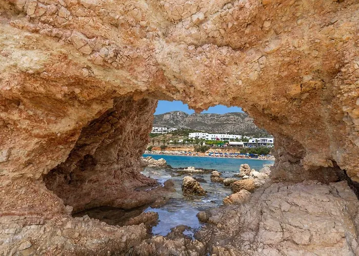 酒店 Cavo Marelia 4*