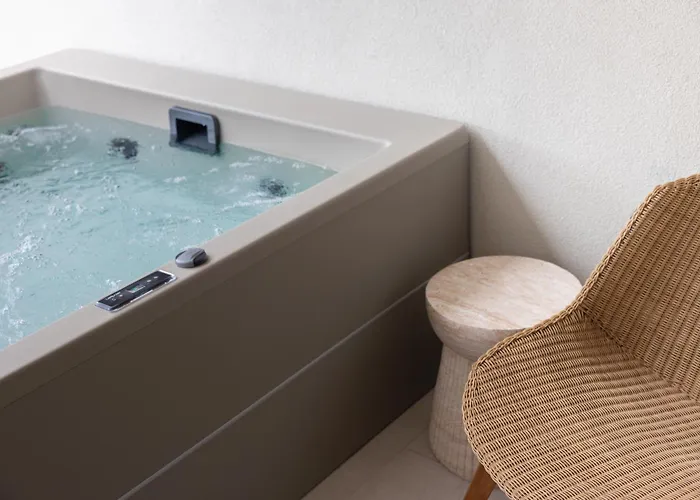 Hotell Cavo Marelia 4*