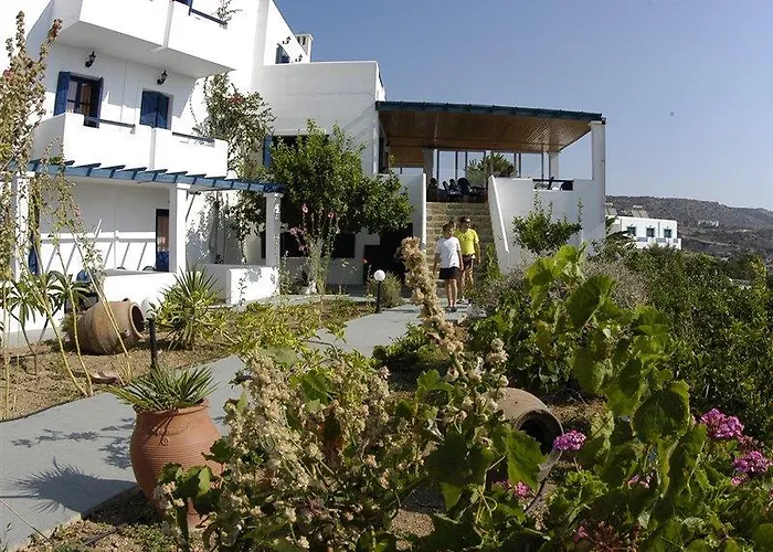 Cavo Marelia Hotell 4*