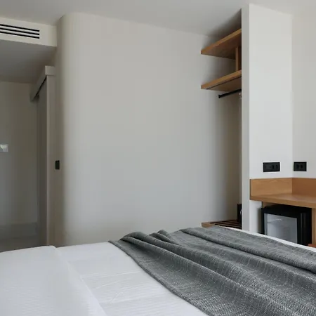 Отель Cavo Marelia