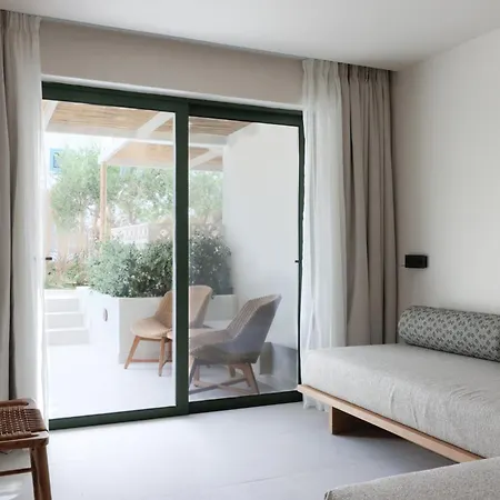 Cavo Marelia Hotel