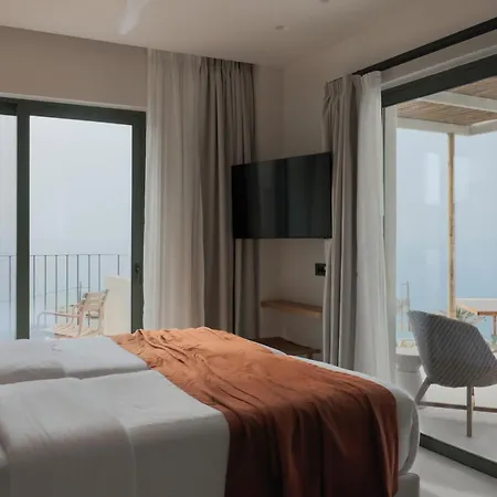 Cavo Marelia Отель 4*