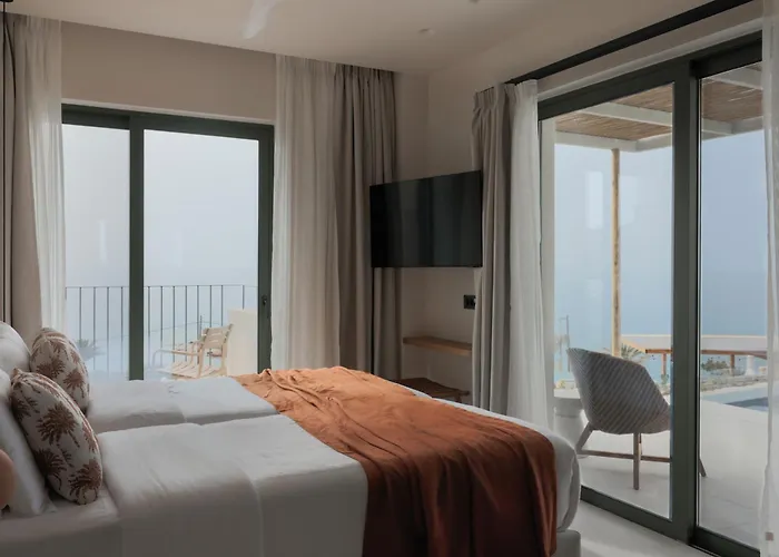 Cavo Marelia Hotel 4*