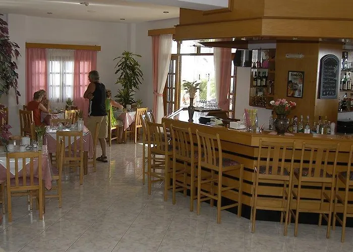 Cavo Marelia Hotel Amoopi